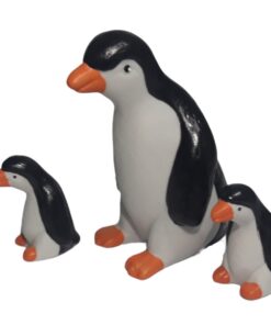 Família Pinguim em Pé